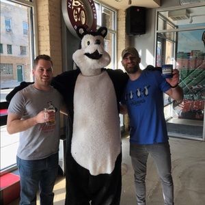 Meet your Posher, Tom